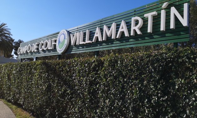 Resale - Villa -
Orihuela Costa - Villamartín