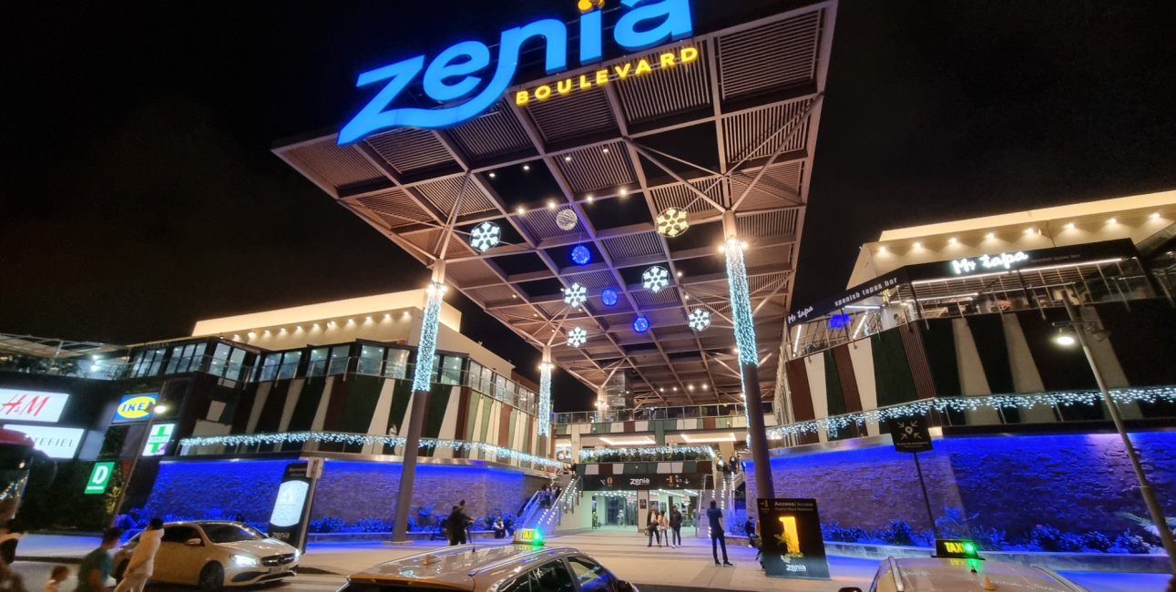 Resale - Villa -
Orihuela Costa - Villamartín