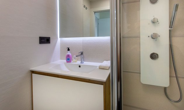 Resale - Apartment / flat -
Torrevieja