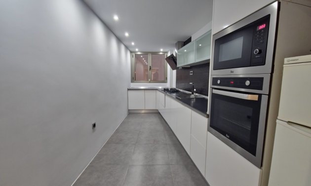 Resale - Apartment / flat -
Torrevieja - Playa del Cura