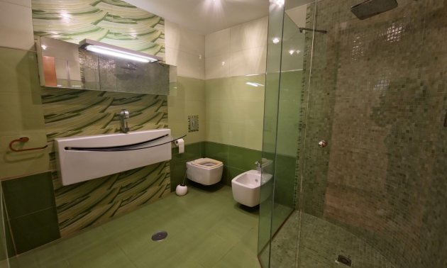 Resale - Apartment / flat -
Torrevieja - Playa del Cura