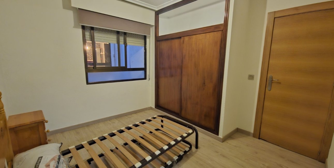 Resale - Apartment / flat -
Torrevieja - Playa del Cura