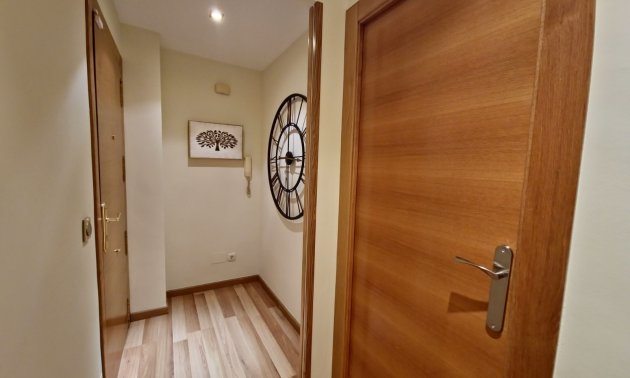 Resale - Apartment / flat -
Torrevieja - Playa del Cura