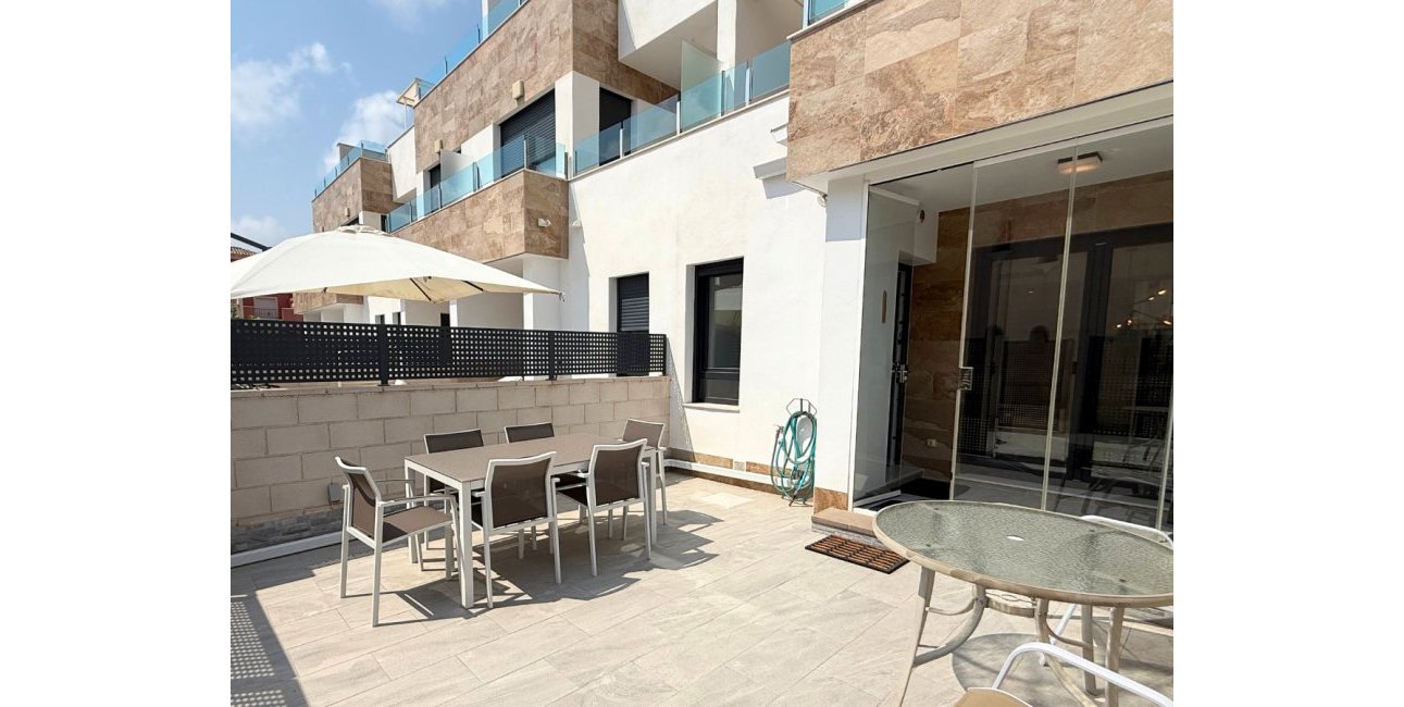 Resale - Townhouse -
Orihuela Costa - Playa Flamenca