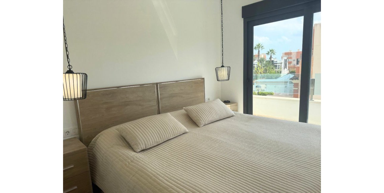 Resale - Townhouse -
Orihuela Costa - Playa Flamenca