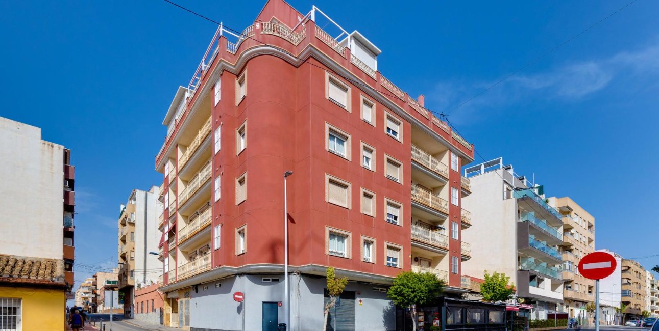 Reventa - Apartamento / piso -
Torrevieja - Paseo maritimo