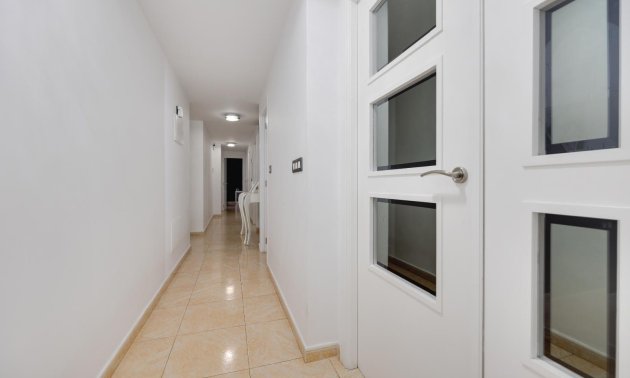 Reventa - Apartamento / piso -
Torrevieja - Paseo maritimo