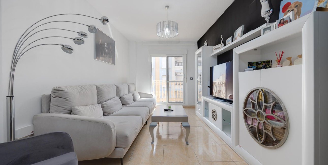 Reventa - Apartamento / piso -
Torrevieja - Paseo maritimo