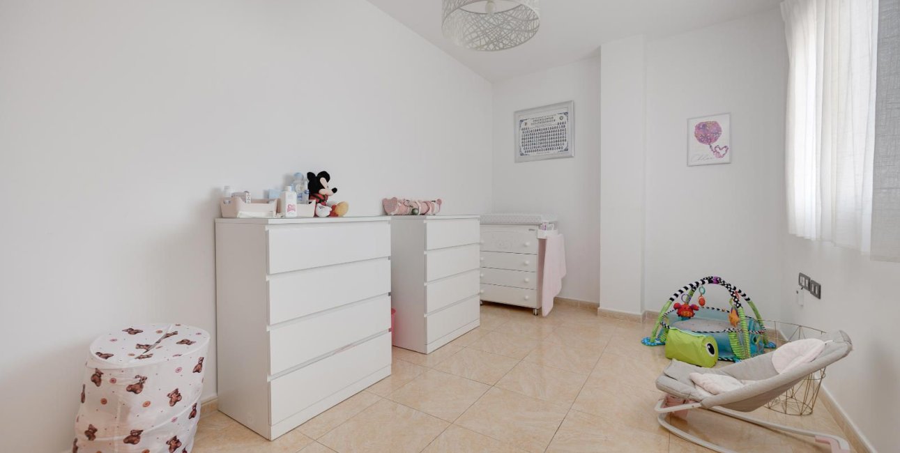 Reventa - Apartamento / piso -
Torrevieja - Paseo maritimo