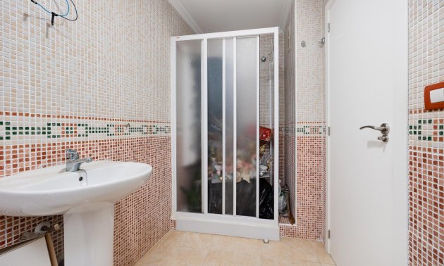 Reventa - Apartamento / piso -
Torrevieja - Paseo maritimo