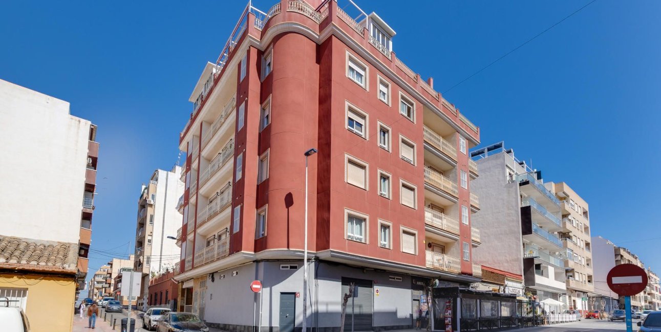 Reventa - Apartamento / piso -
Torrevieja - Paseo maritimo
