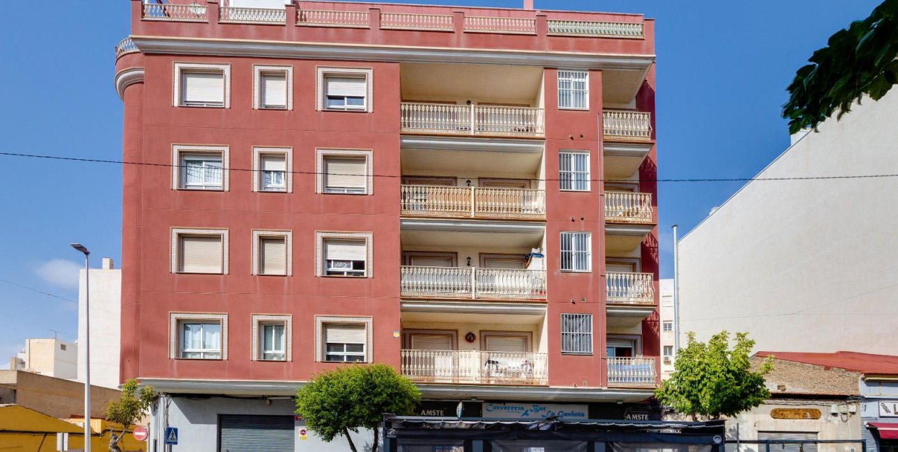 Reventa - Apartamento / piso -
Torrevieja - Paseo maritimo