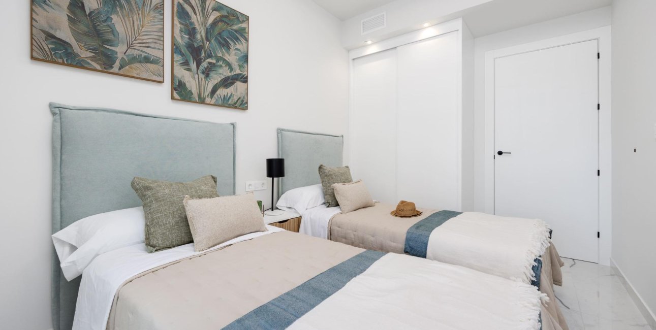 Obra nueva - Apartamento / piso -
San Miguel de Salinas - Pueblo