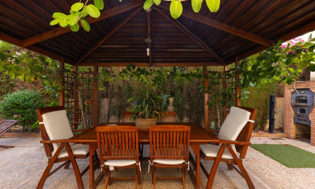 Resale - Villa -
Torrevieja - La Veleta