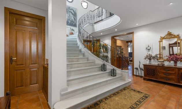 Resale - Villa -
Torrevieja - La Veleta