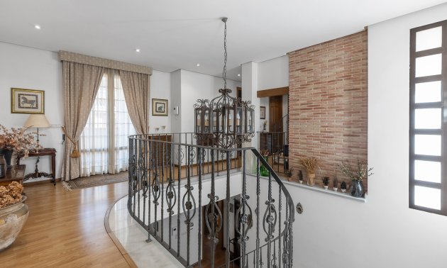 Resale - Villa -
Torrevieja - La Veleta