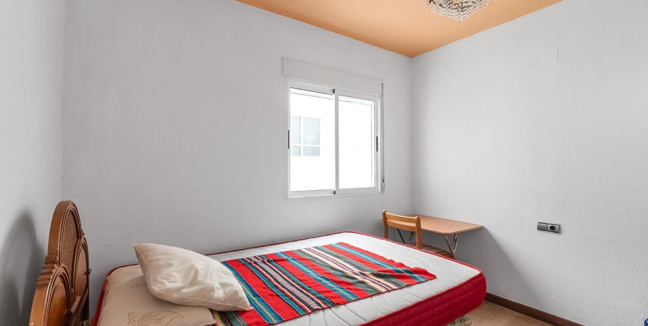 Resale - Apartment / flat -
Torrevieja - Estacion de autobuses