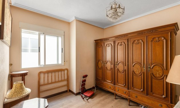 Resale - Apartment / flat -
Torrevieja - Estacion de autobuses