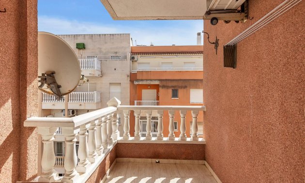 Resale - Apartment / flat -
Torrevieja - Estacion de autobuses