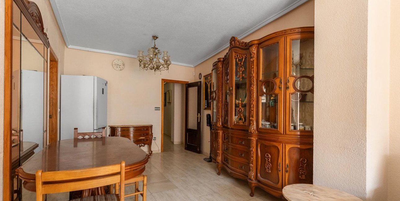 Resale - Apartment / flat -
Torrevieja - Estacion de autobuses
