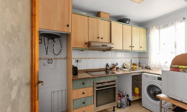 Resale - Apartment / flat -
Torrevieja - Estacion de autobuses