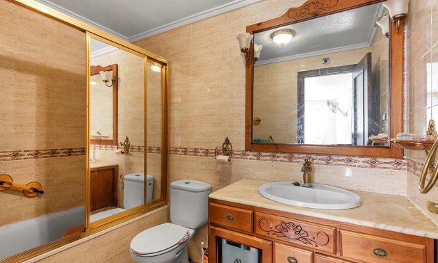 Resale - Apartment / flat -
Torrevieja - Estacion de autobuses