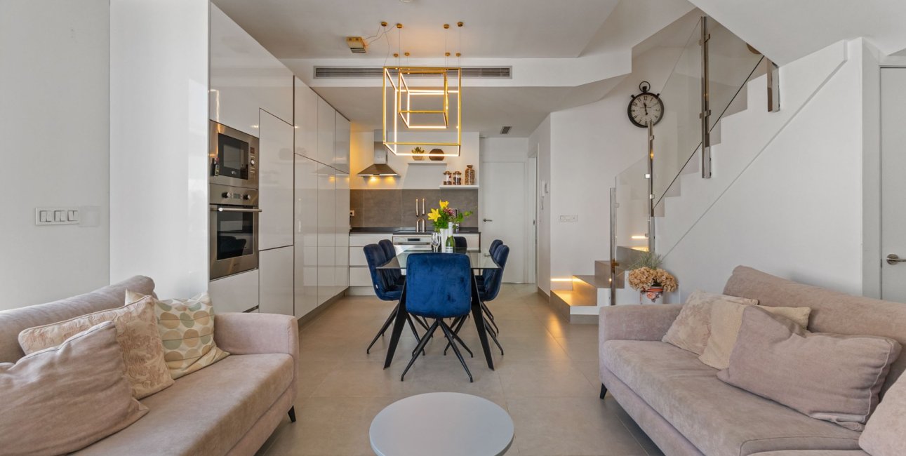 Resale - Villa -
Orihuela Costa - Villamartin