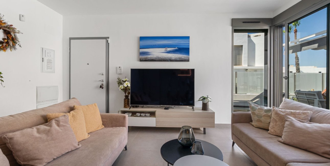 Resale - Villa -
Orihuela Costa - Villamartin