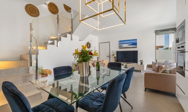 Resale - Villa -
Orihuela Costa - Villamartin