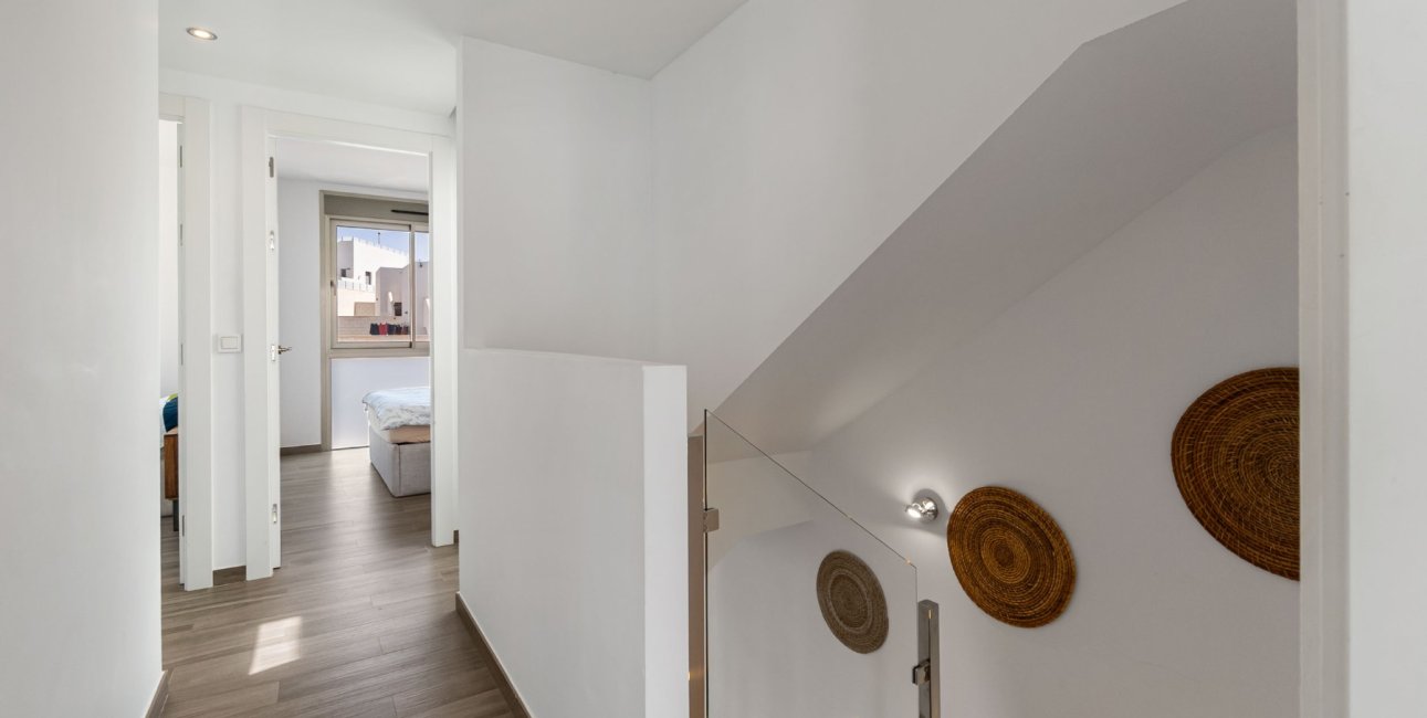 Resale - Villa -
Orihuela Costa - Villamartin