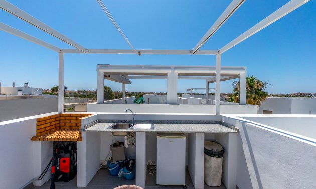 Resale - Villa -
Orihuela Costa - Villamartin