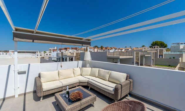 Resale - Villa -
Orihuela Costa - Villamartin