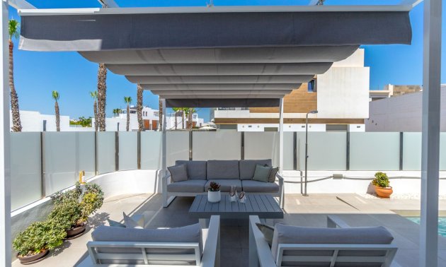 Resale - Villa -
Orihuela Costa - Villamartin