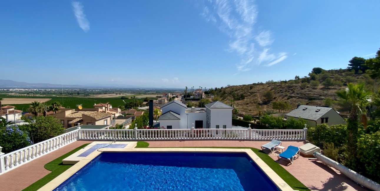 Resale - Villa -
Algorfa - Lomas de La Juliana