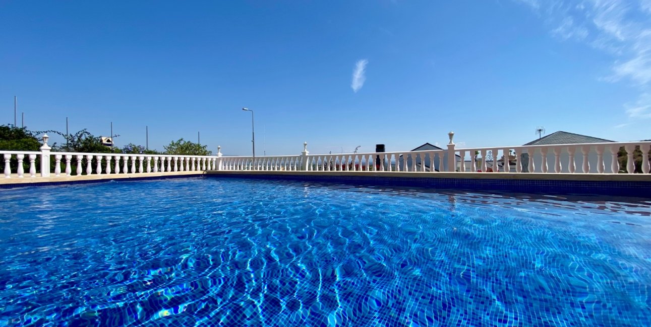 Resale - Villa -
Algorfa - Lomas de La Juliana