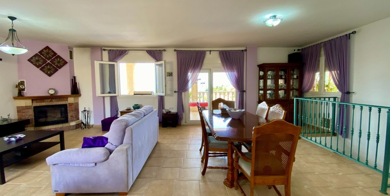 Resale - Villa -
Algorfa - Lomas de La Juliana