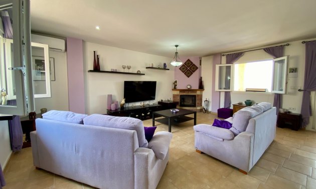 Resale - Villa -
Algorfa - Lomas de La Juliana