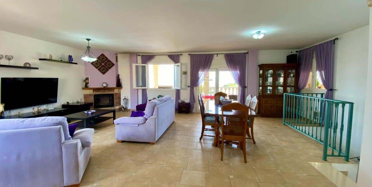 Resale - Villa -
Algorfa - Lomas de La Juliana