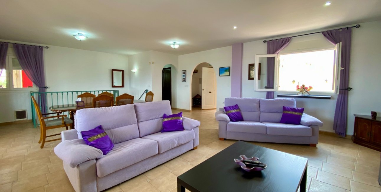 Resale - Villa -
Algorfa - Lomas de La Juliana