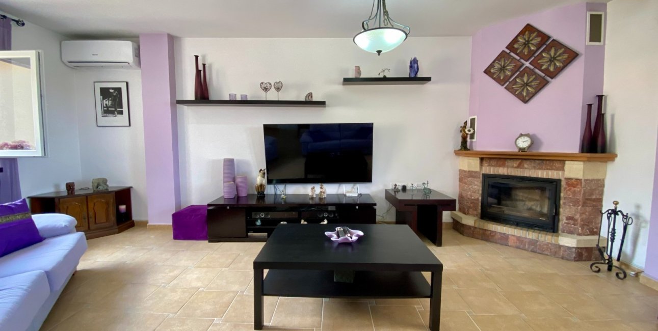 Resale - Villa -
Algorfa - Lomas de La Juliana