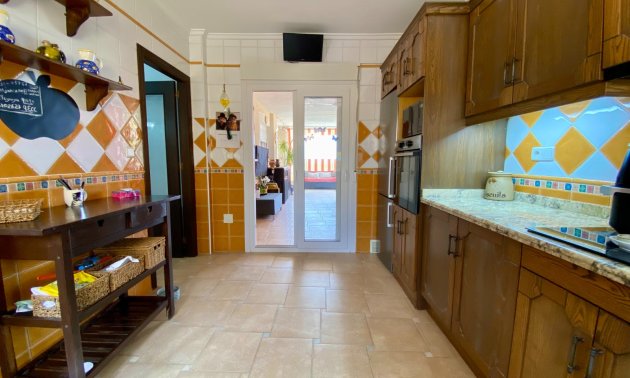 Resale - Villa -
Algorfa - Lomas de La Juliana