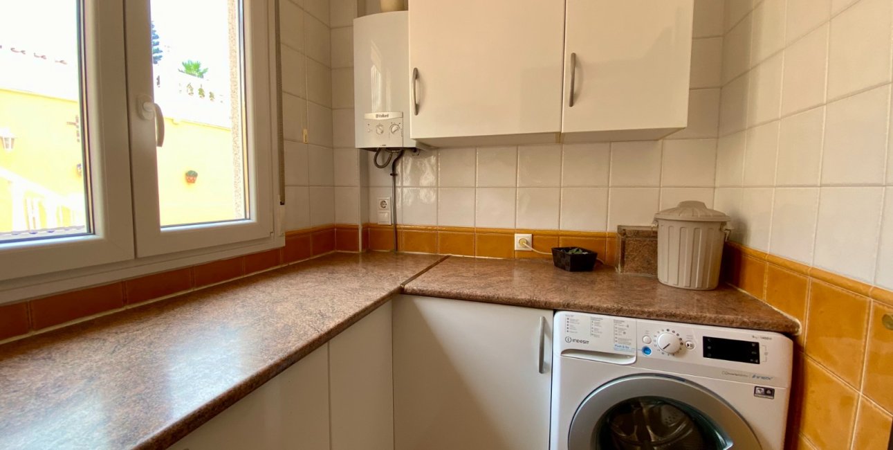 Resale - Villa -
Algorfa - Lomas de La Juliana