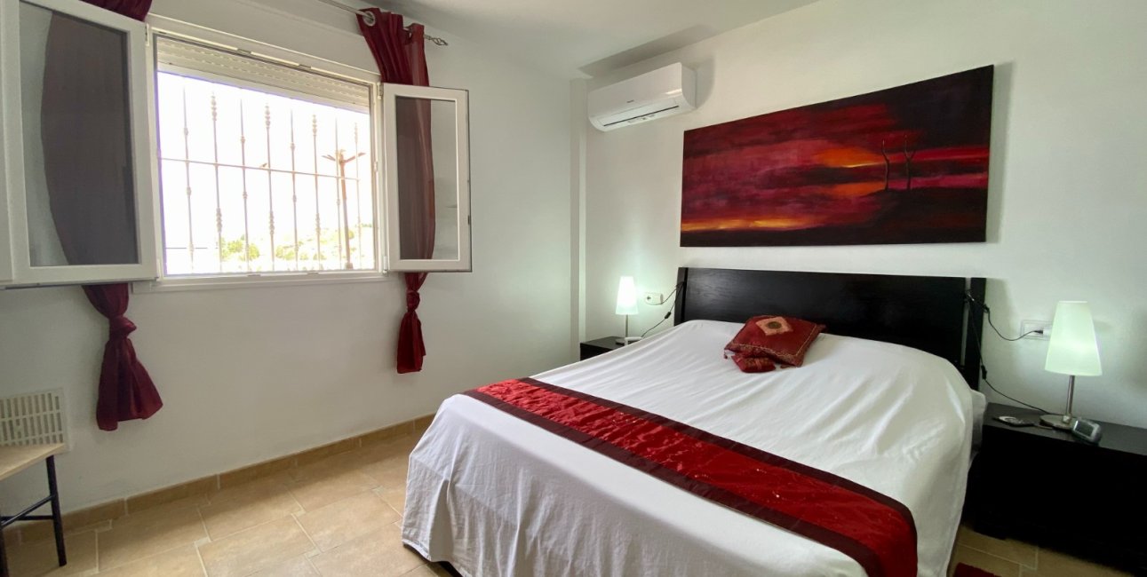 Resale - Villa -
Algorfa - Lomas de La Juliana