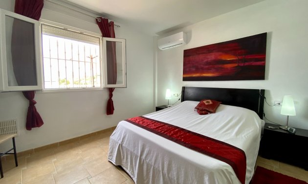 Resale - Villa -
Algorfa - Lomas de La Juliana