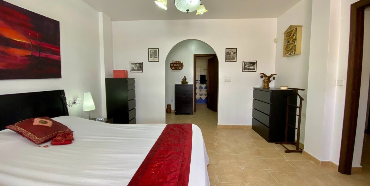 Resale - Villa -
Algorfa - Lomas de La Juliana