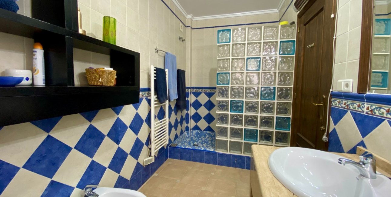 Resale - Villa -
Algorfa - Lomas de La Juliana