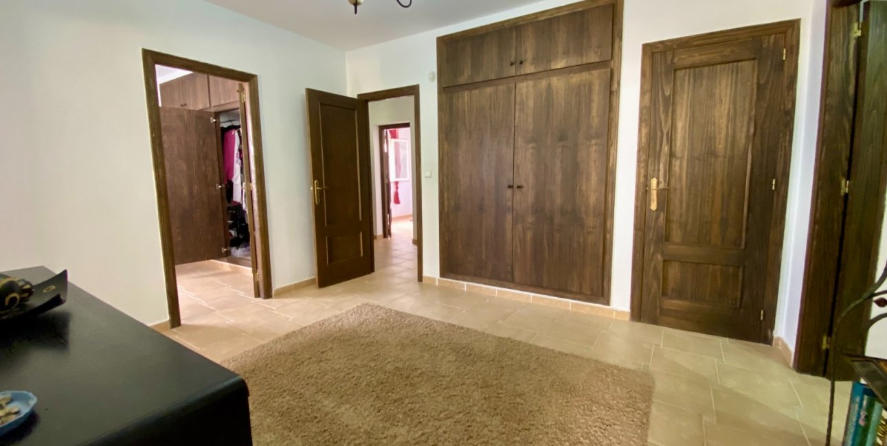 Resale - Villa -
Algorfa - Lomas de La Juliana