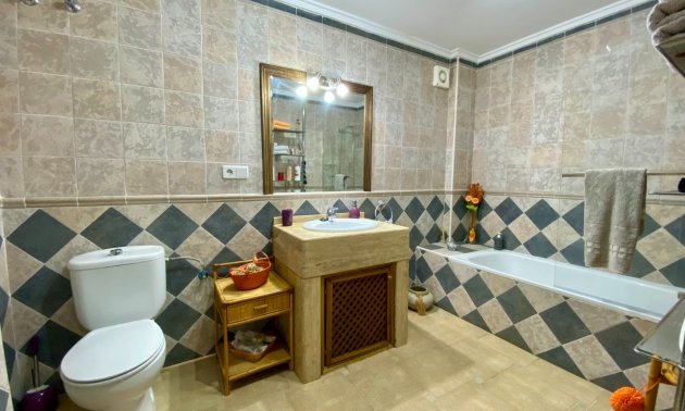 Resale - Villa -
Algorfa - Lomas de La Juliana