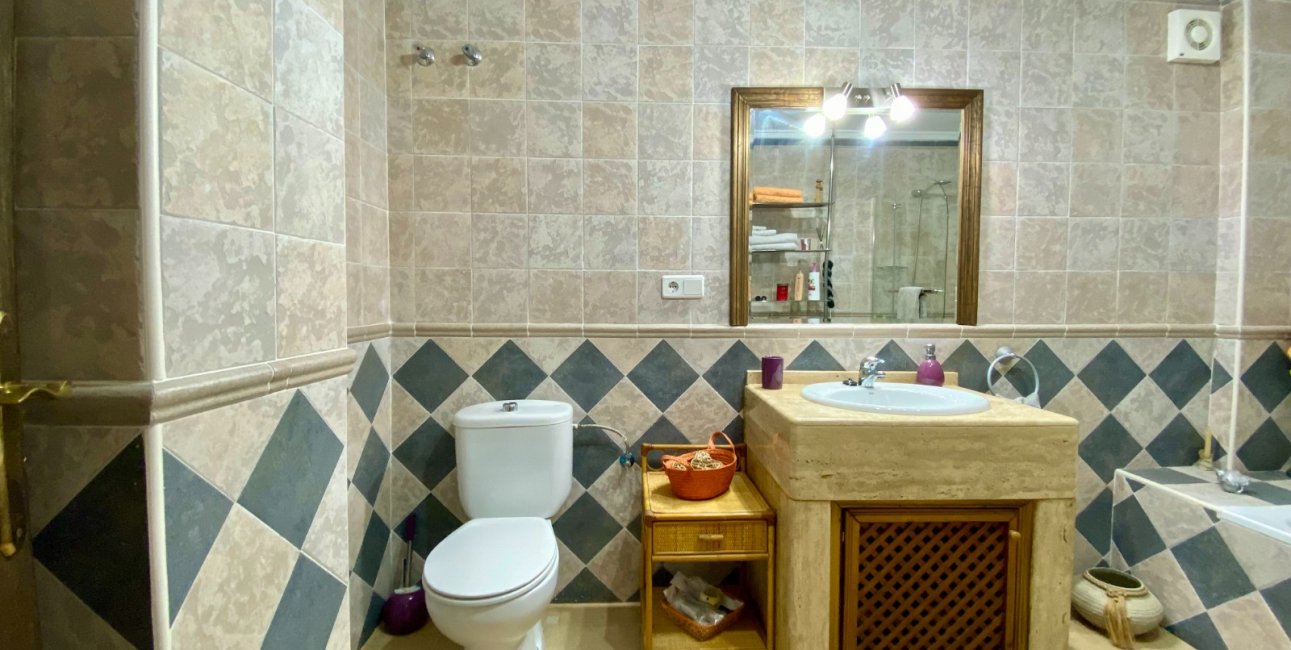 Resale - Villa -
Algorfa - Lomas de La Juliana