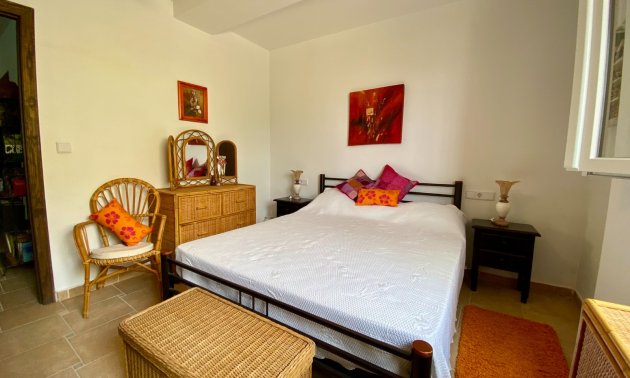 Resale - Villa -
Algorfa - Lomas de La Juliana